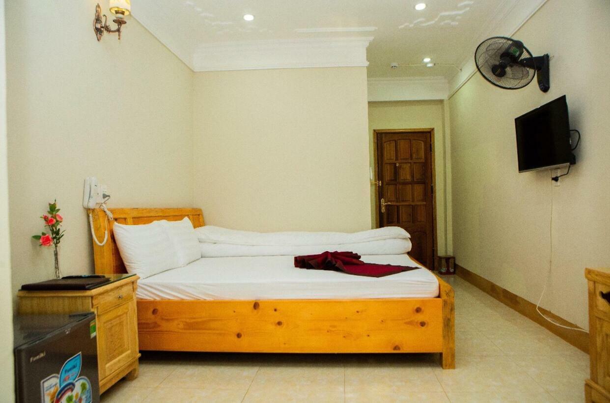 Phong Lan Hotel Son La Buitenkant foto